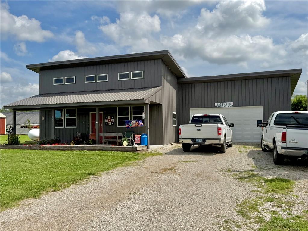 main property photo 37