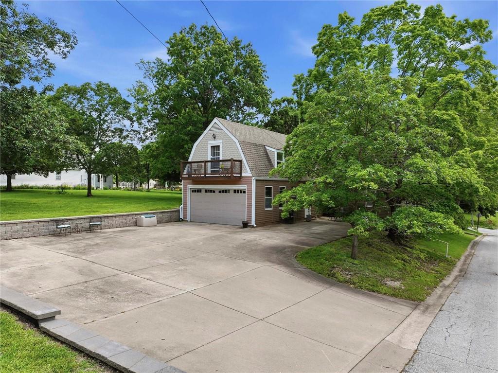 main property photo 40