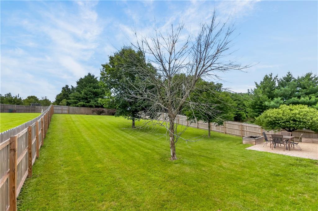 main property photo 6