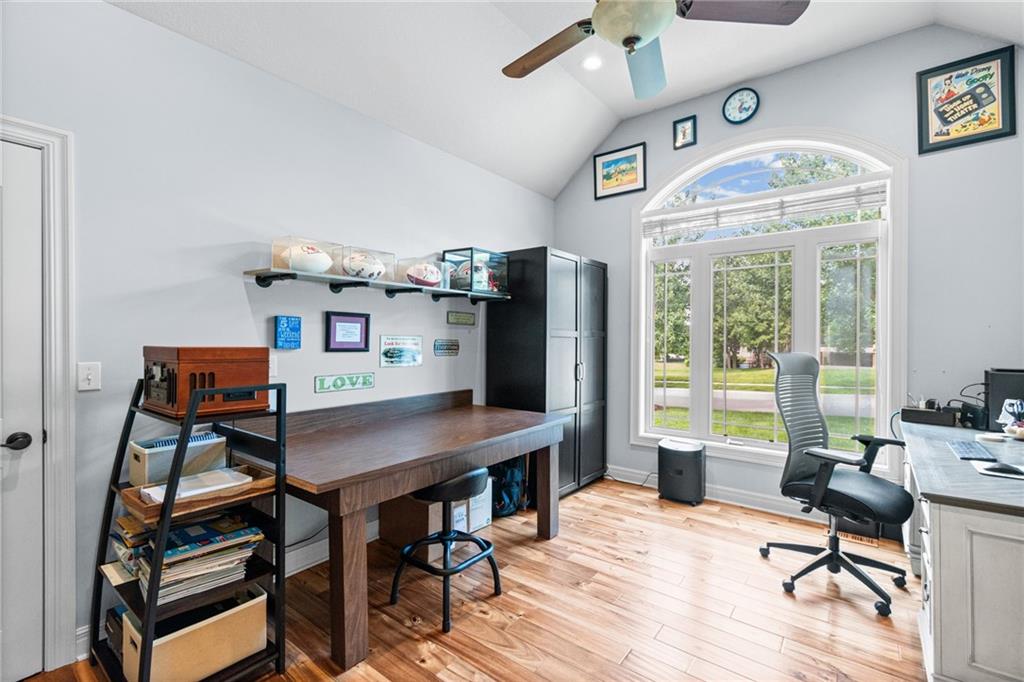 main property photo 22