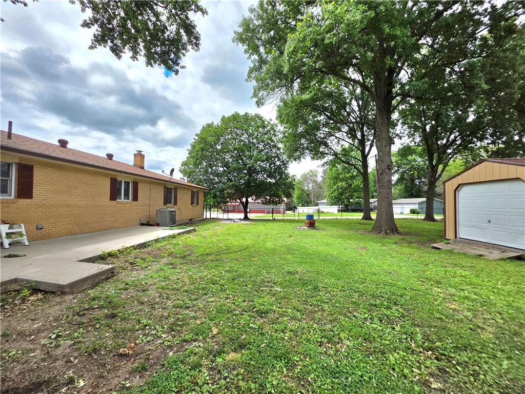main property photo 12