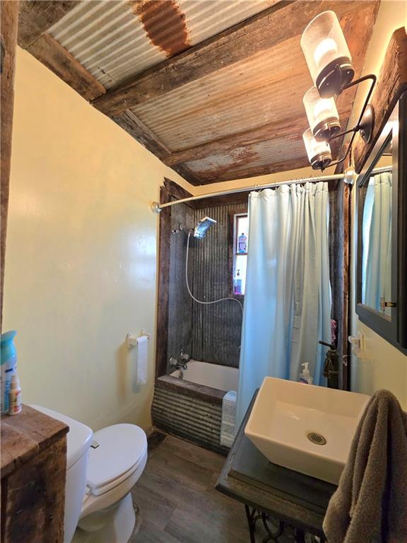 main property photo 8