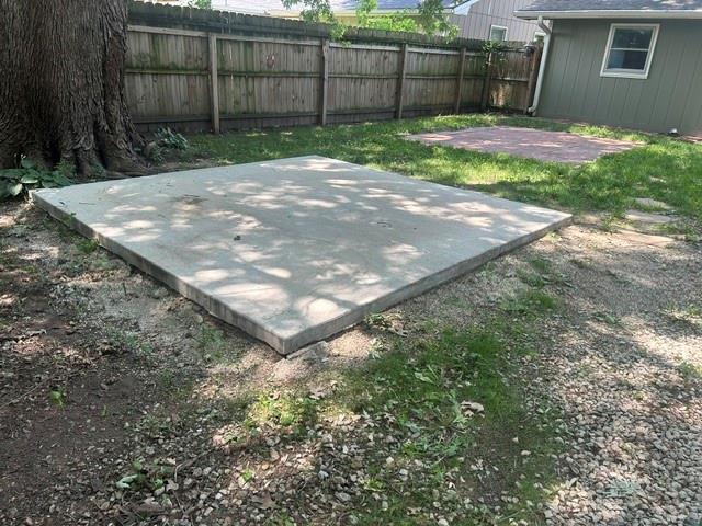 main property photo 23