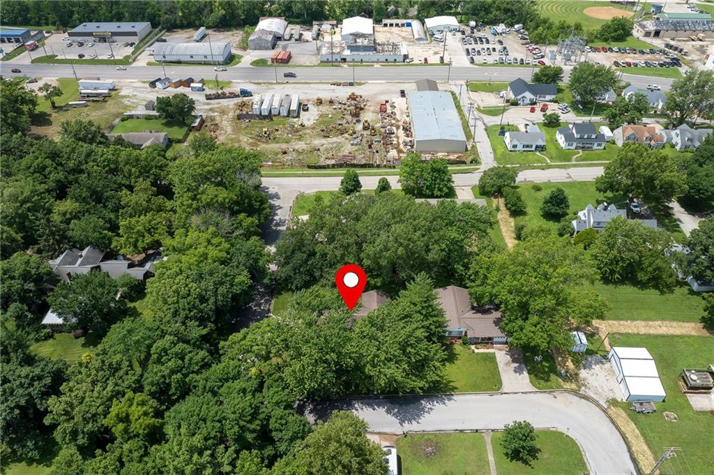 main property photo 10