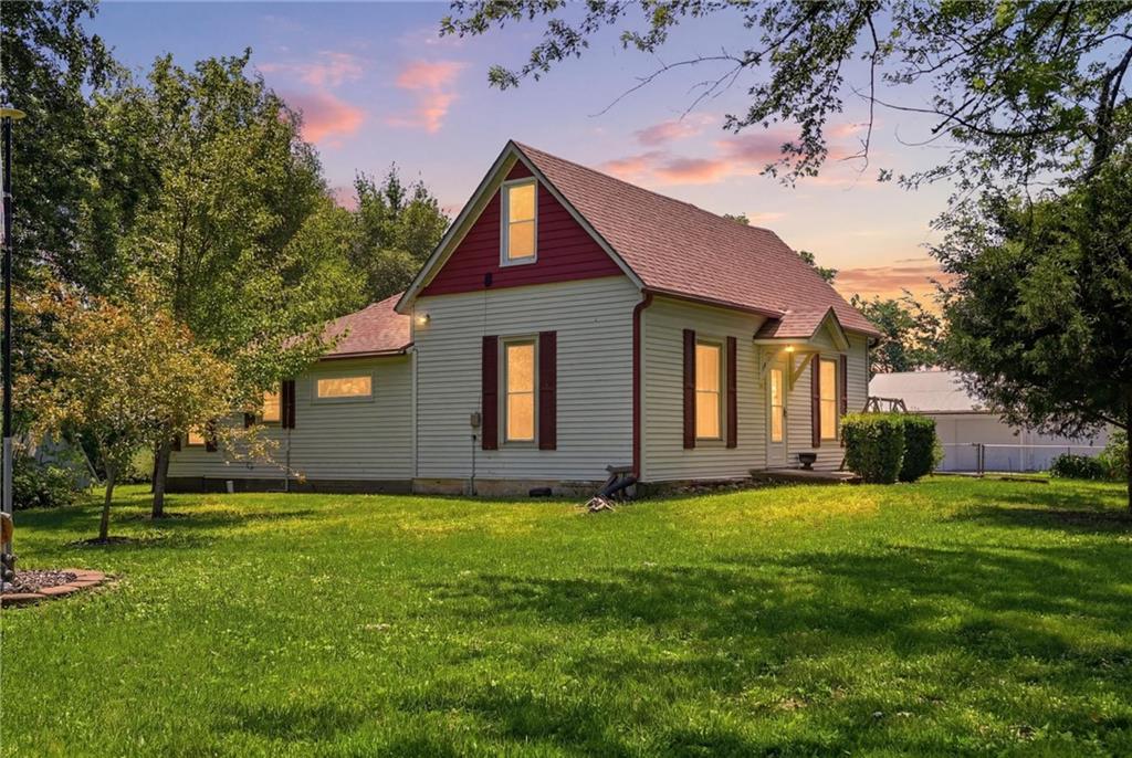 main property photo 30