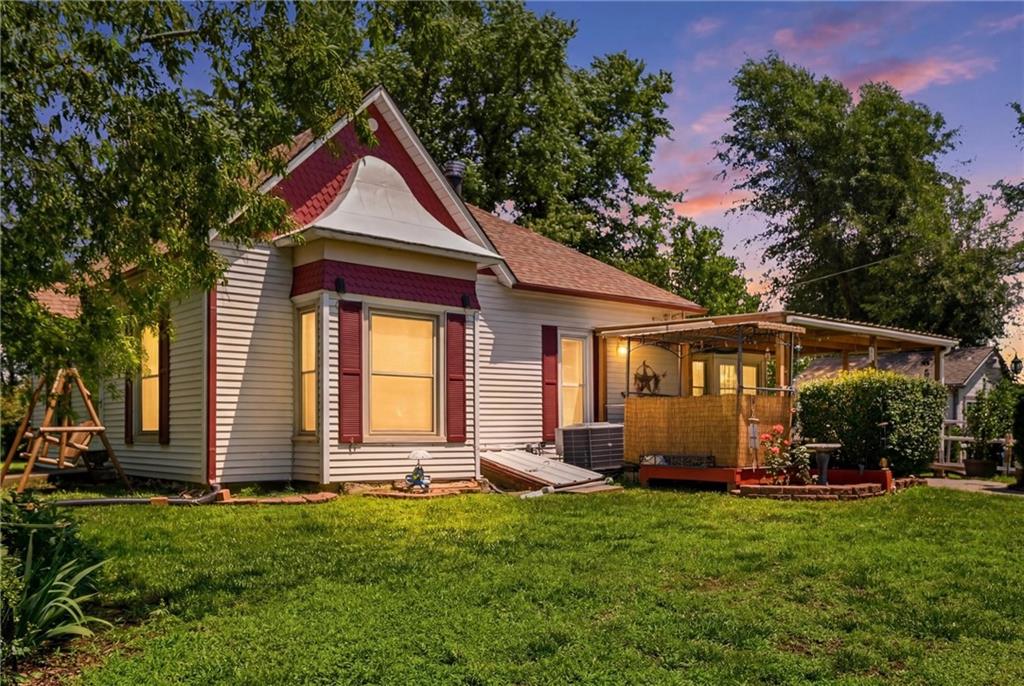 main property photo 37