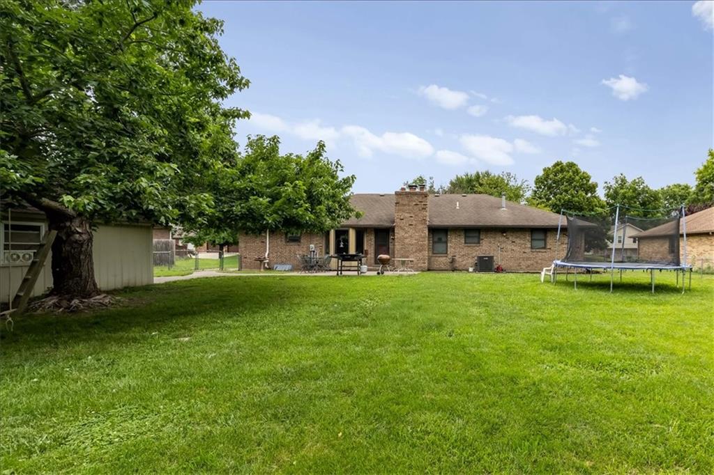 main property photo 41