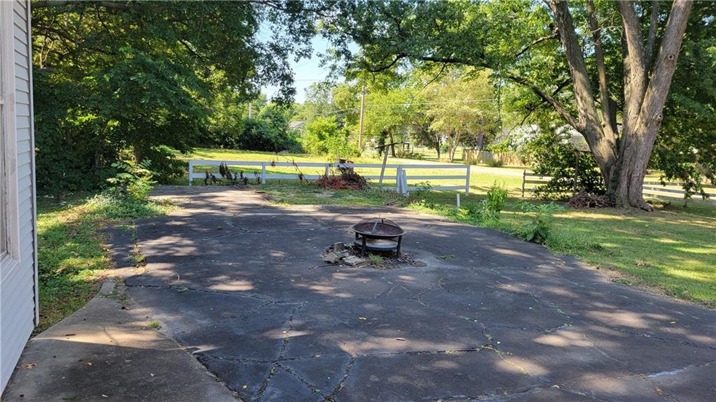 main property photo 10