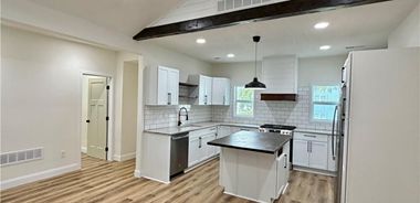image of property with 2 Bed | 2 Bath | 1,054 Sqft