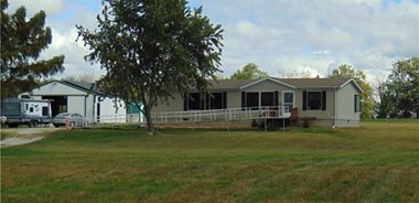image of property with 3 Bed | 2 Bath | 1,521 Sqft