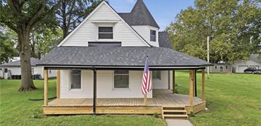 image of property with 3 Bed | 2 Bath | 1,285 Sqft