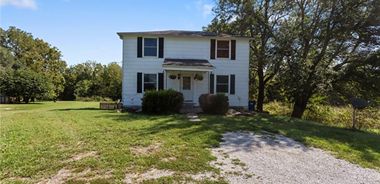 image of property with 3 Bed | 1 Bath | 1,320 Sqft