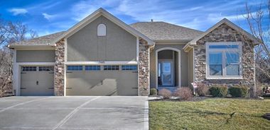 image of property with 4 Bed | 3 Bath | 2,518 Sqft