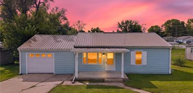 image of property with 2 Bed | 1 Bath | 768 Sqft