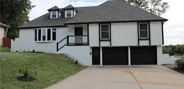 image of property with 5 Bed | 3 Bath | 2,984 Sqft