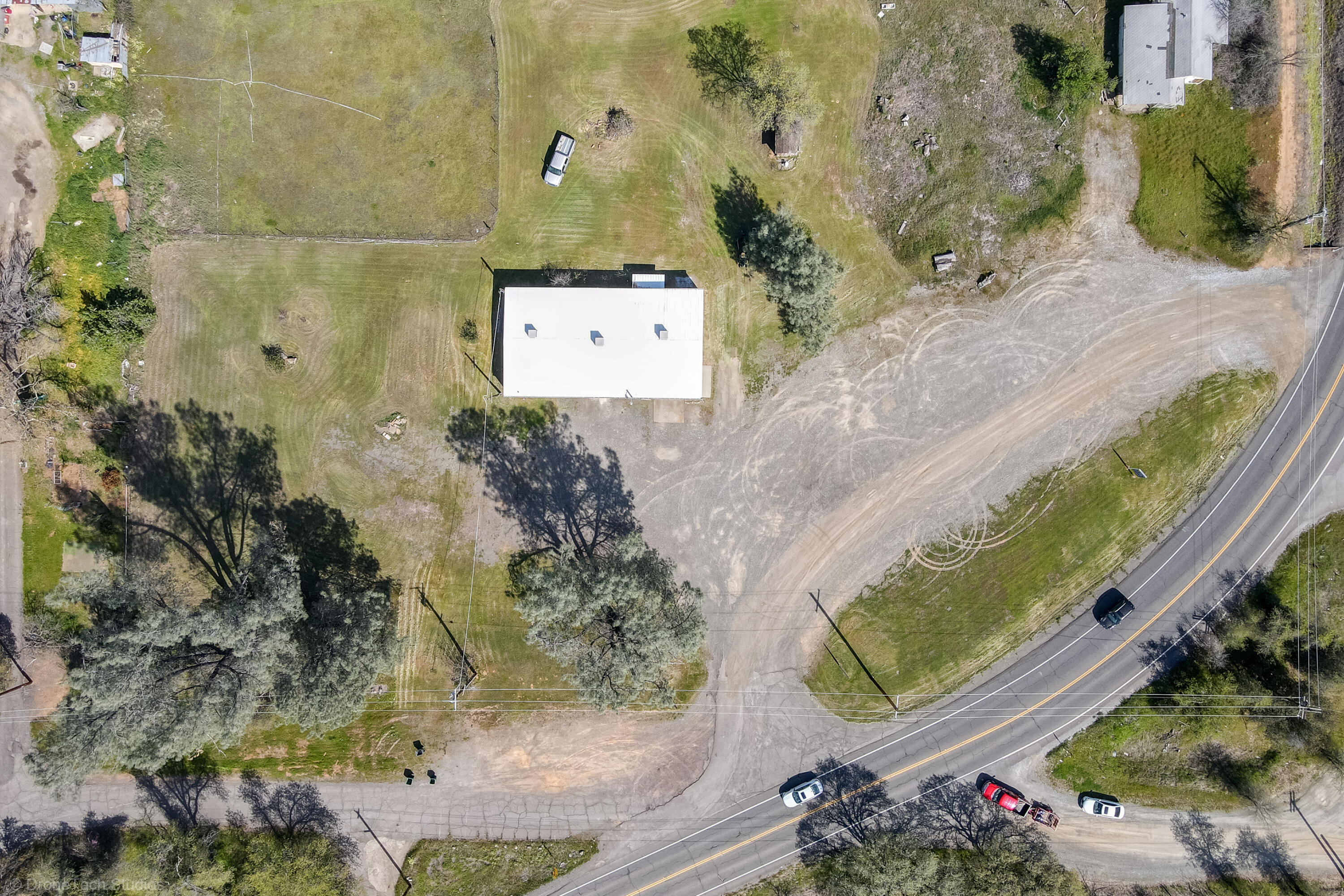 main property photo 27