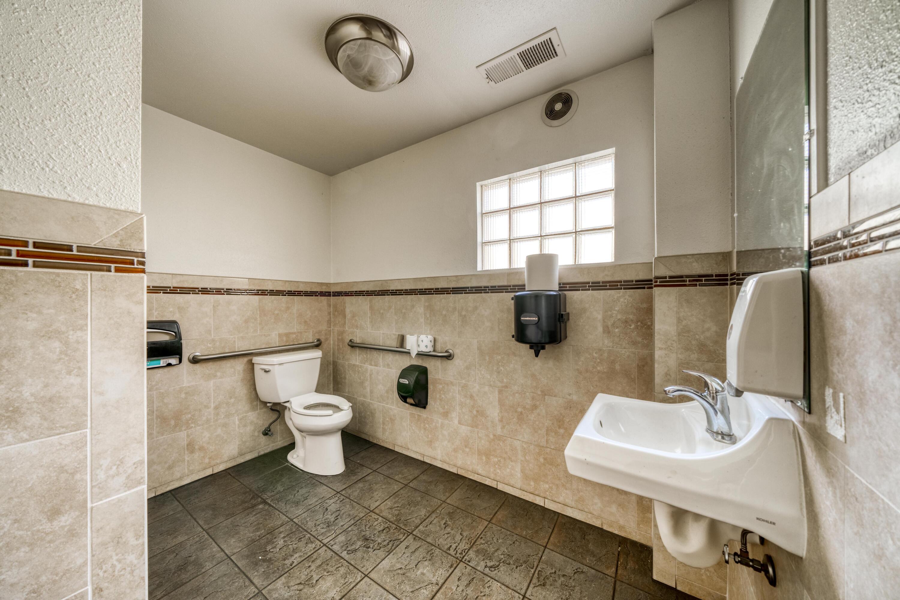 property viewer photo 11