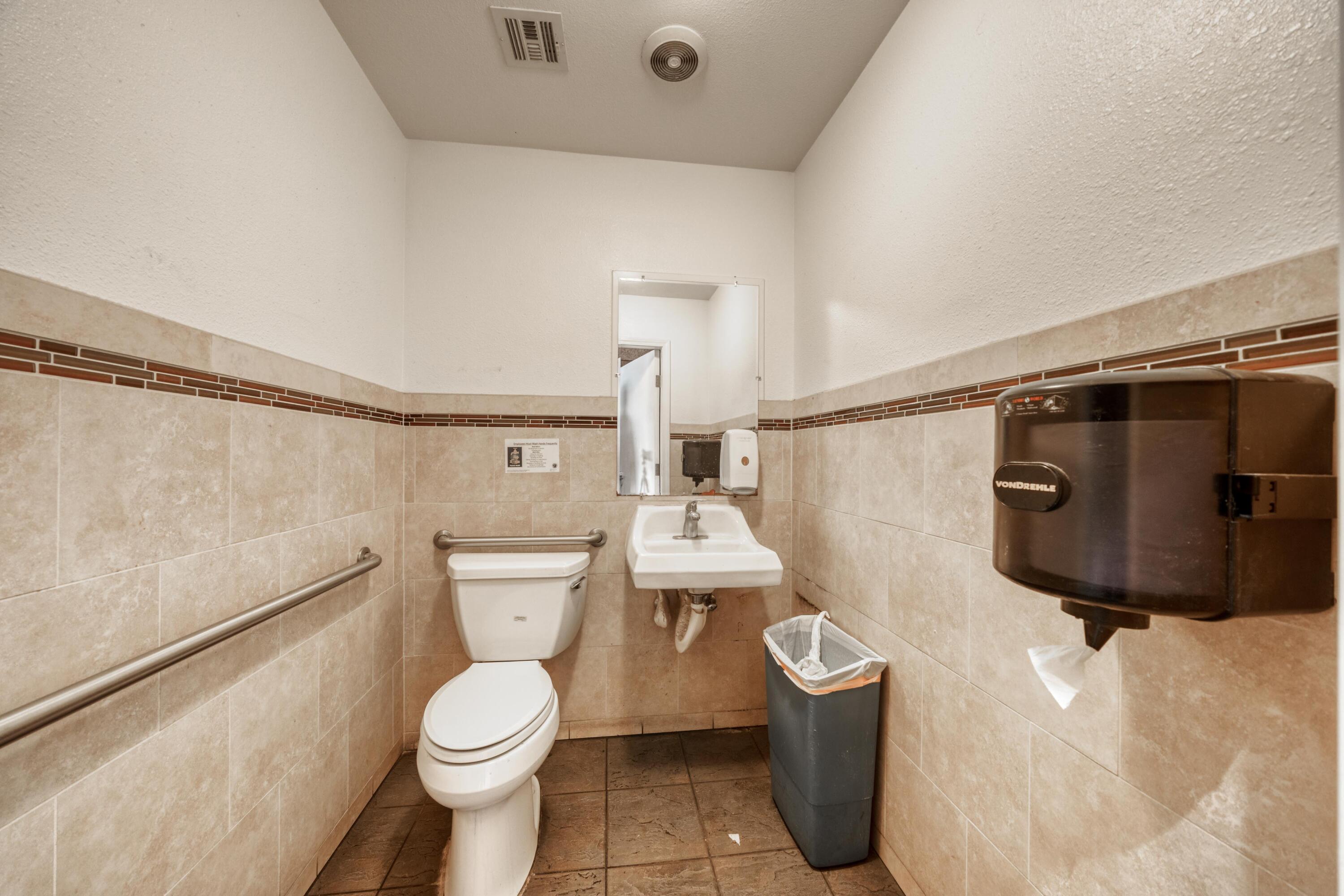 property viewer photo 13