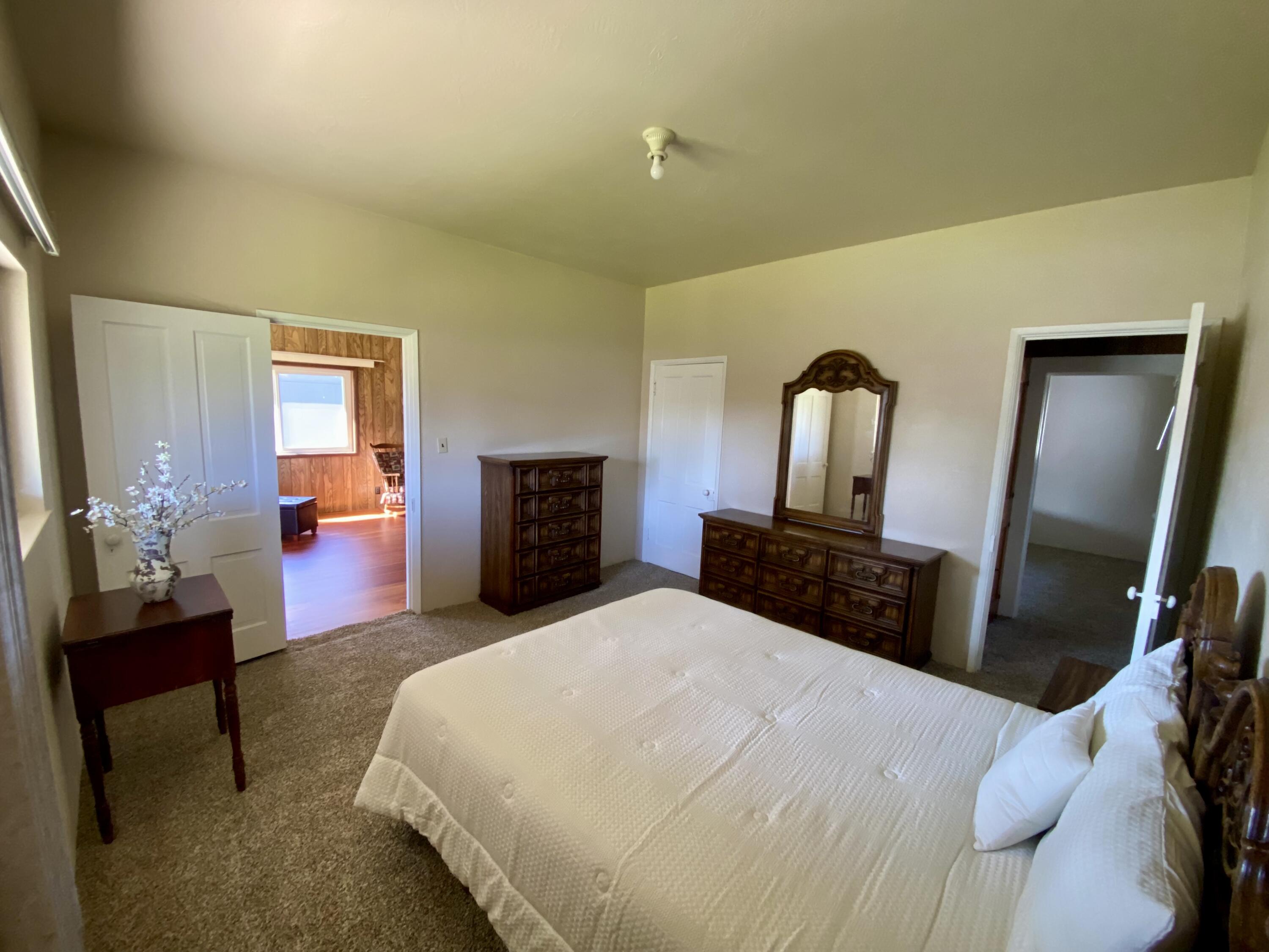 property viewer photo 15
