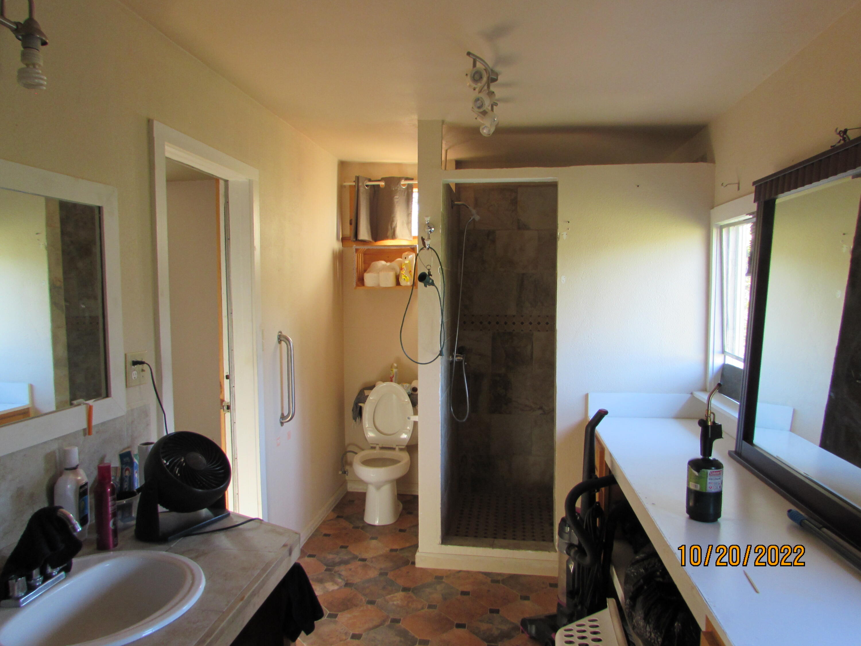 property viewer photo 5
