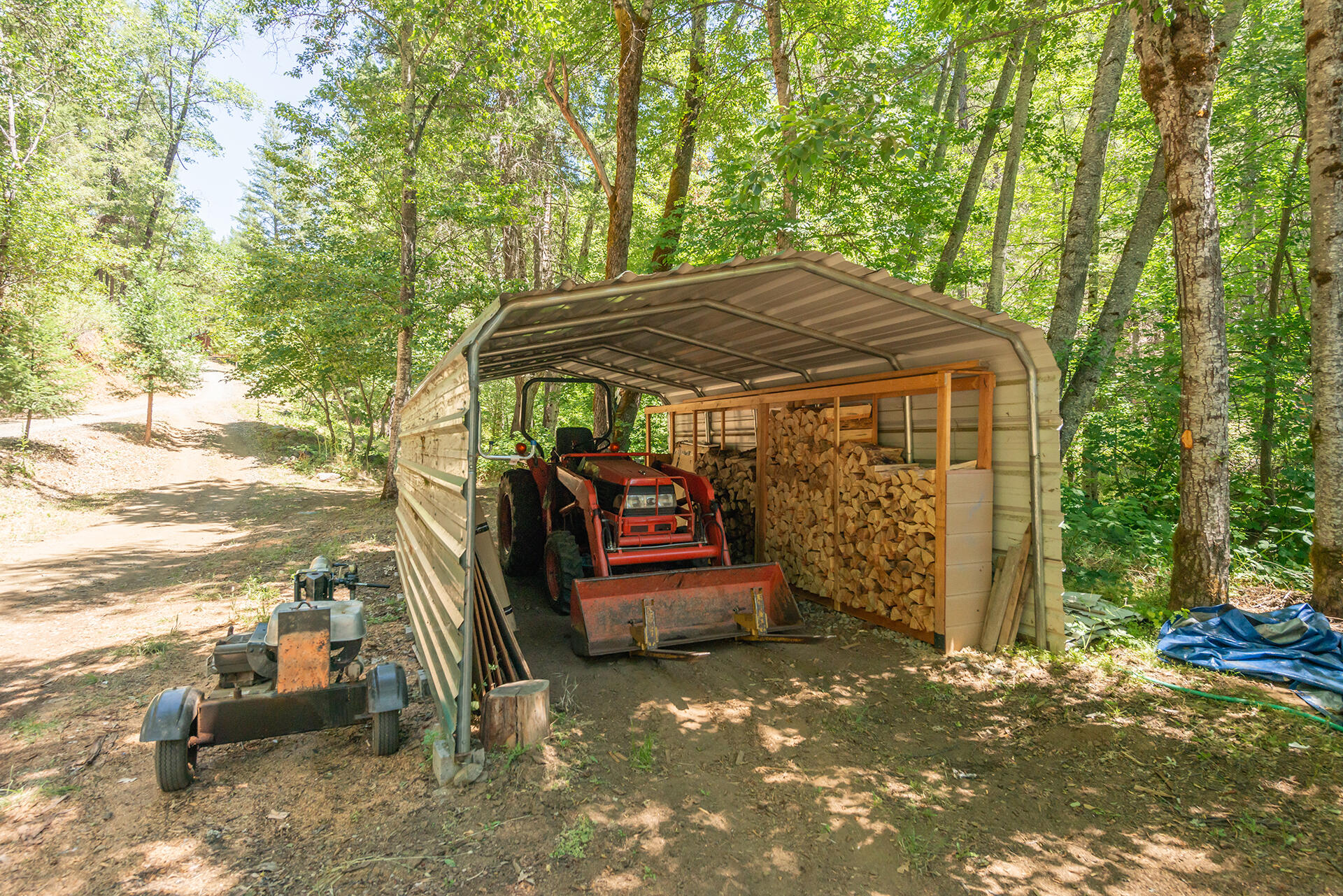 main property photo 46