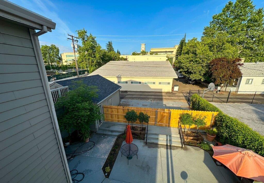 property viewer photo 36