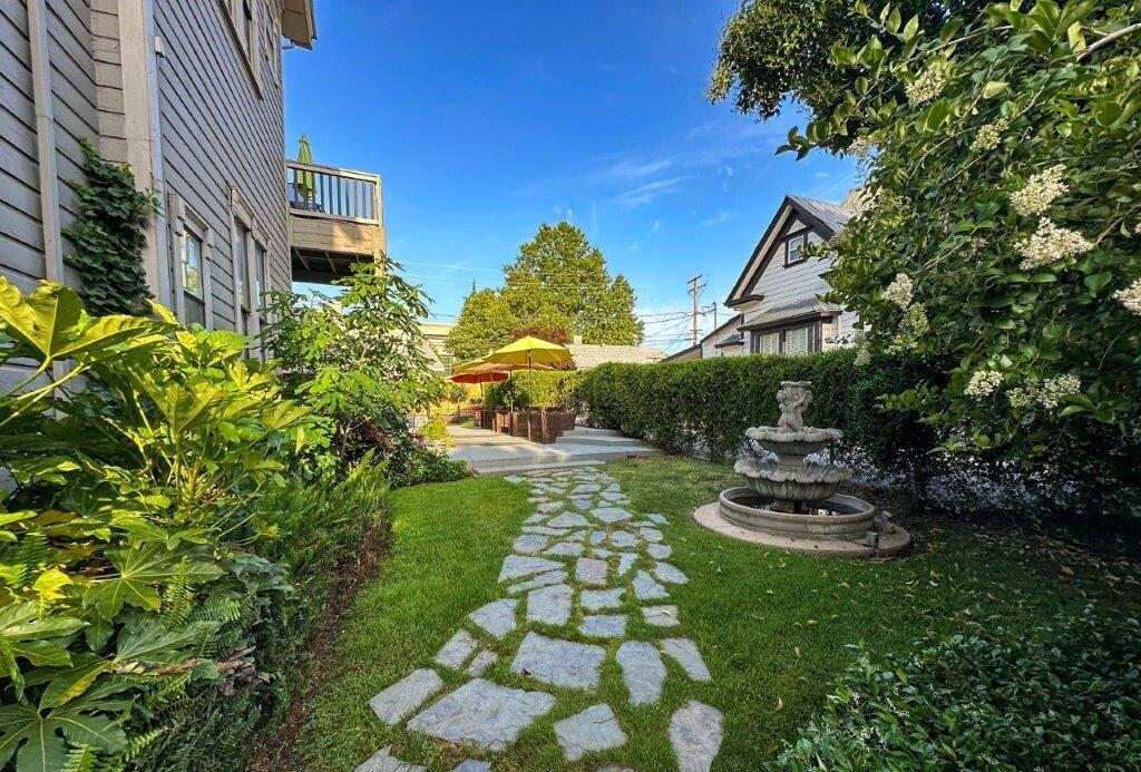 property viewer photo 44