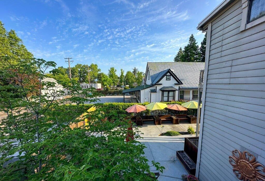 property viewer photo 47