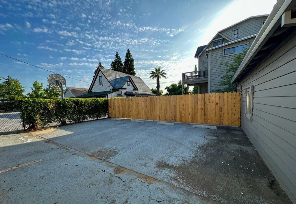 property viewer photo 58