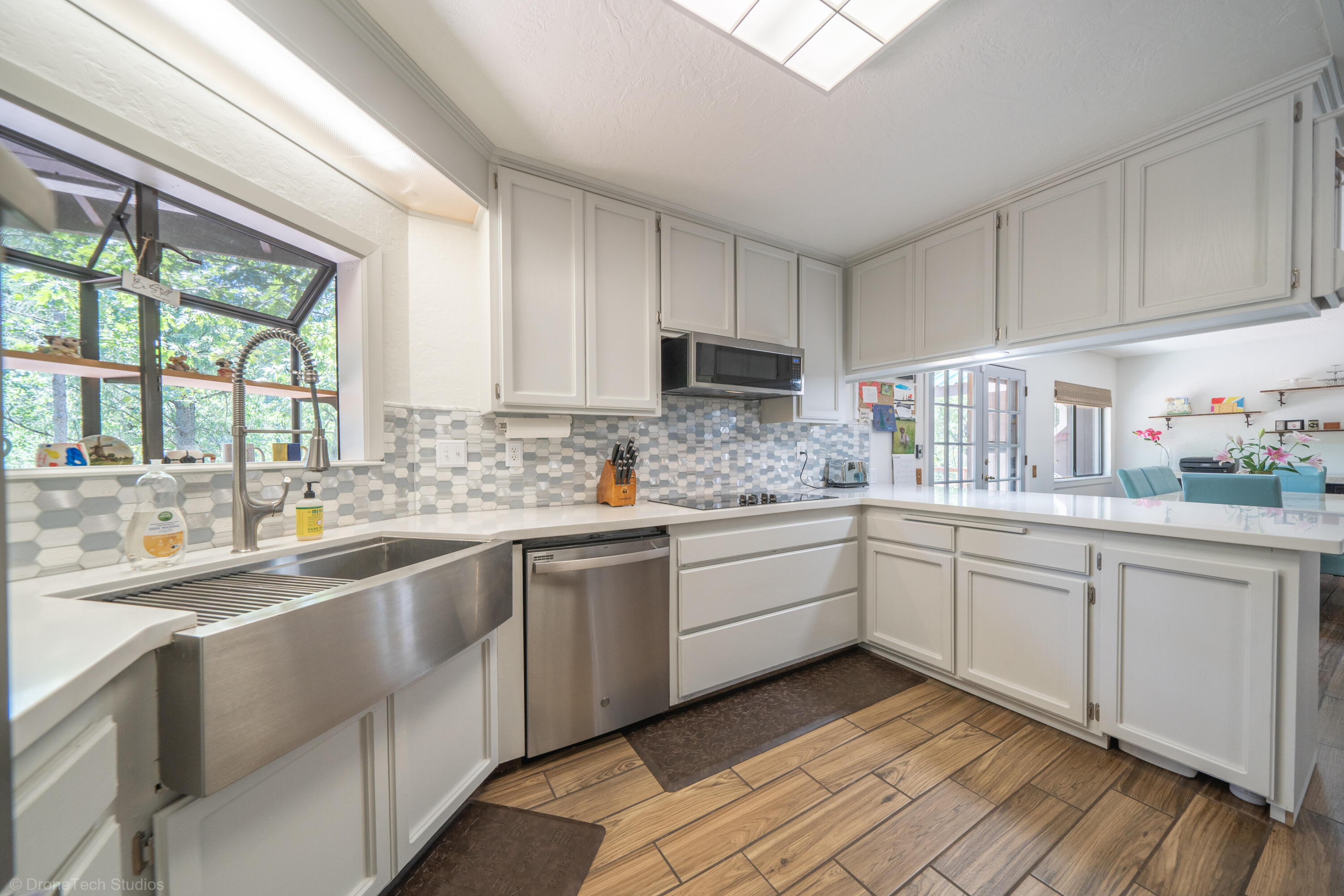 property viewer photo 10