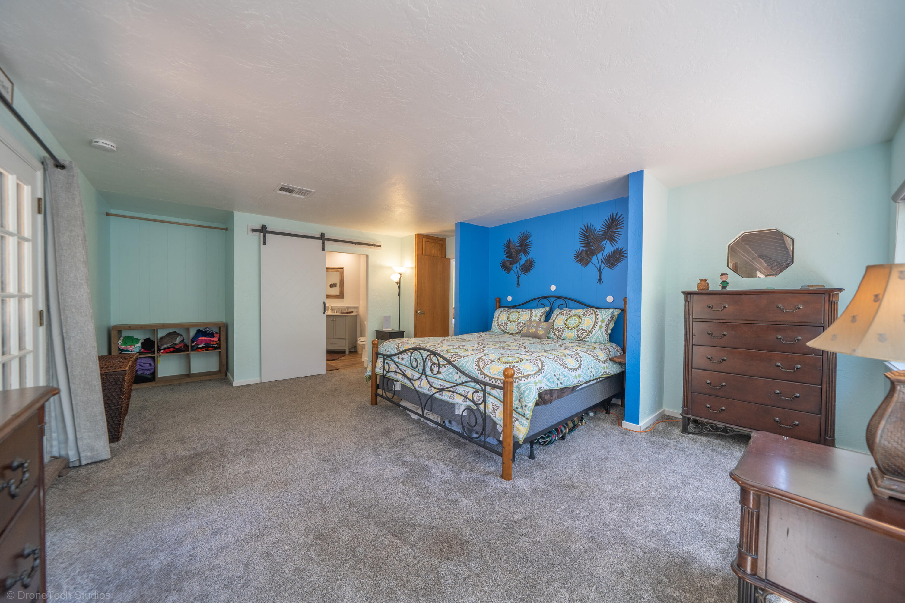 property viewer photo 17