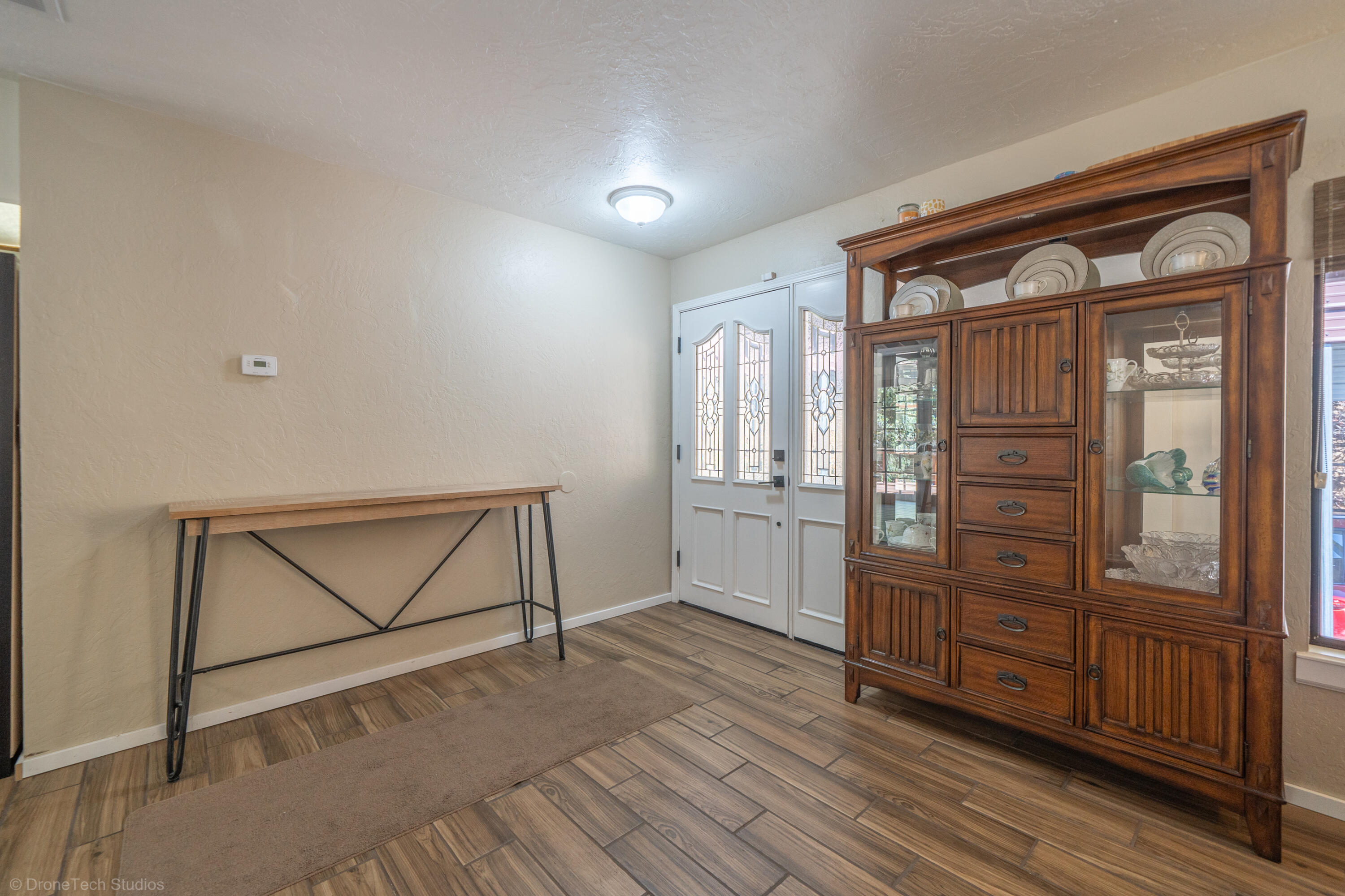 property viewer photo 2