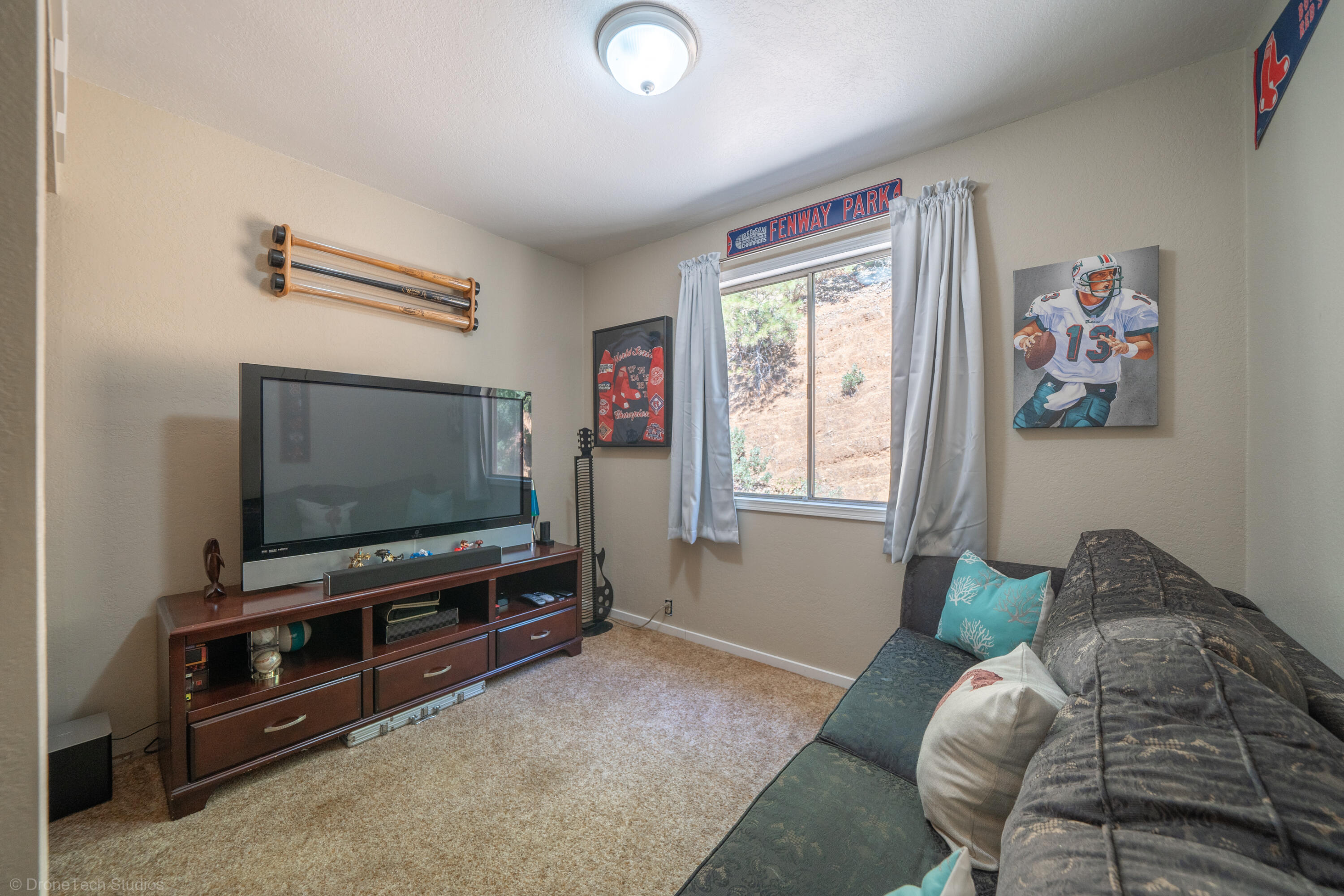property viewer photo 20