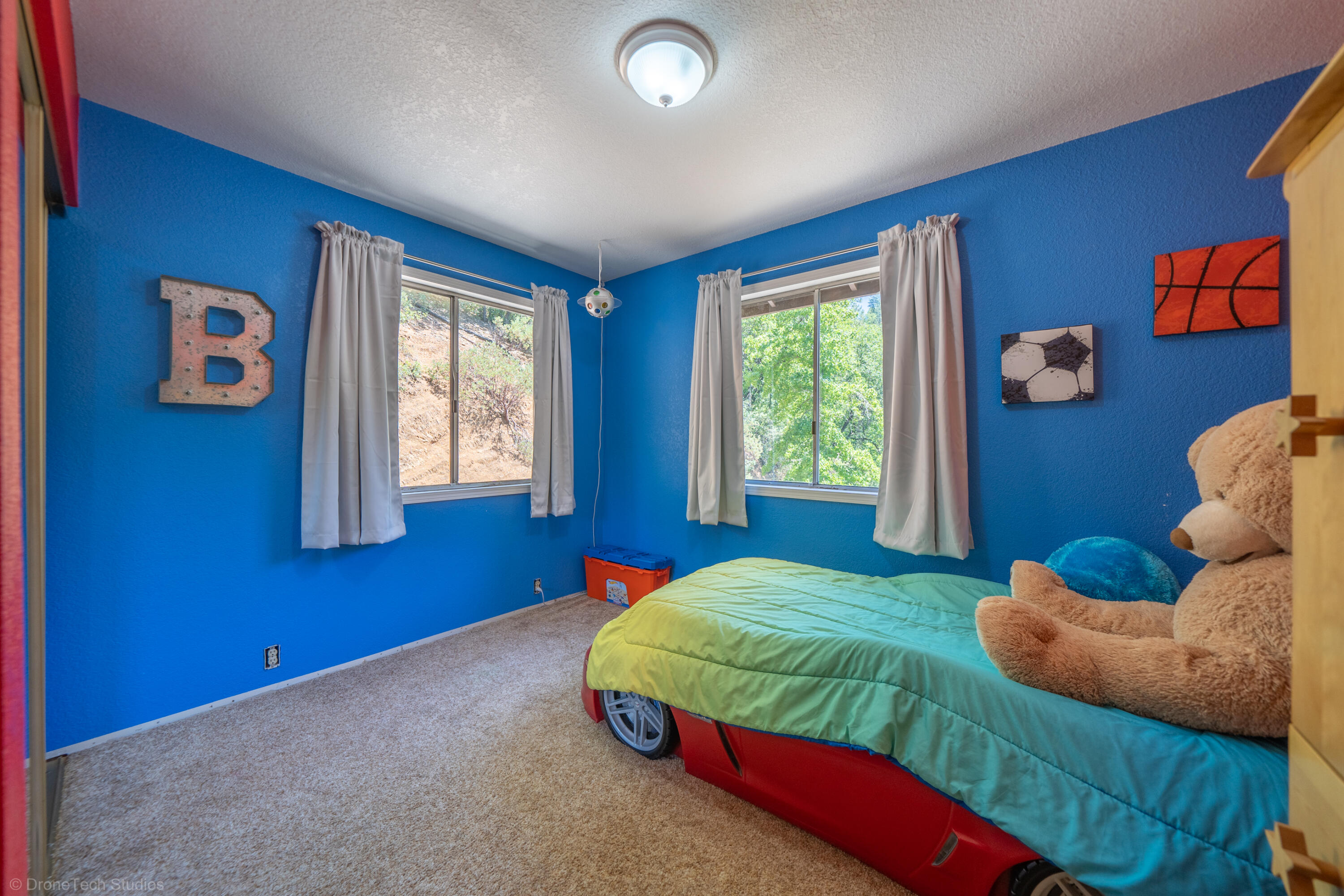 property viewer photo 23