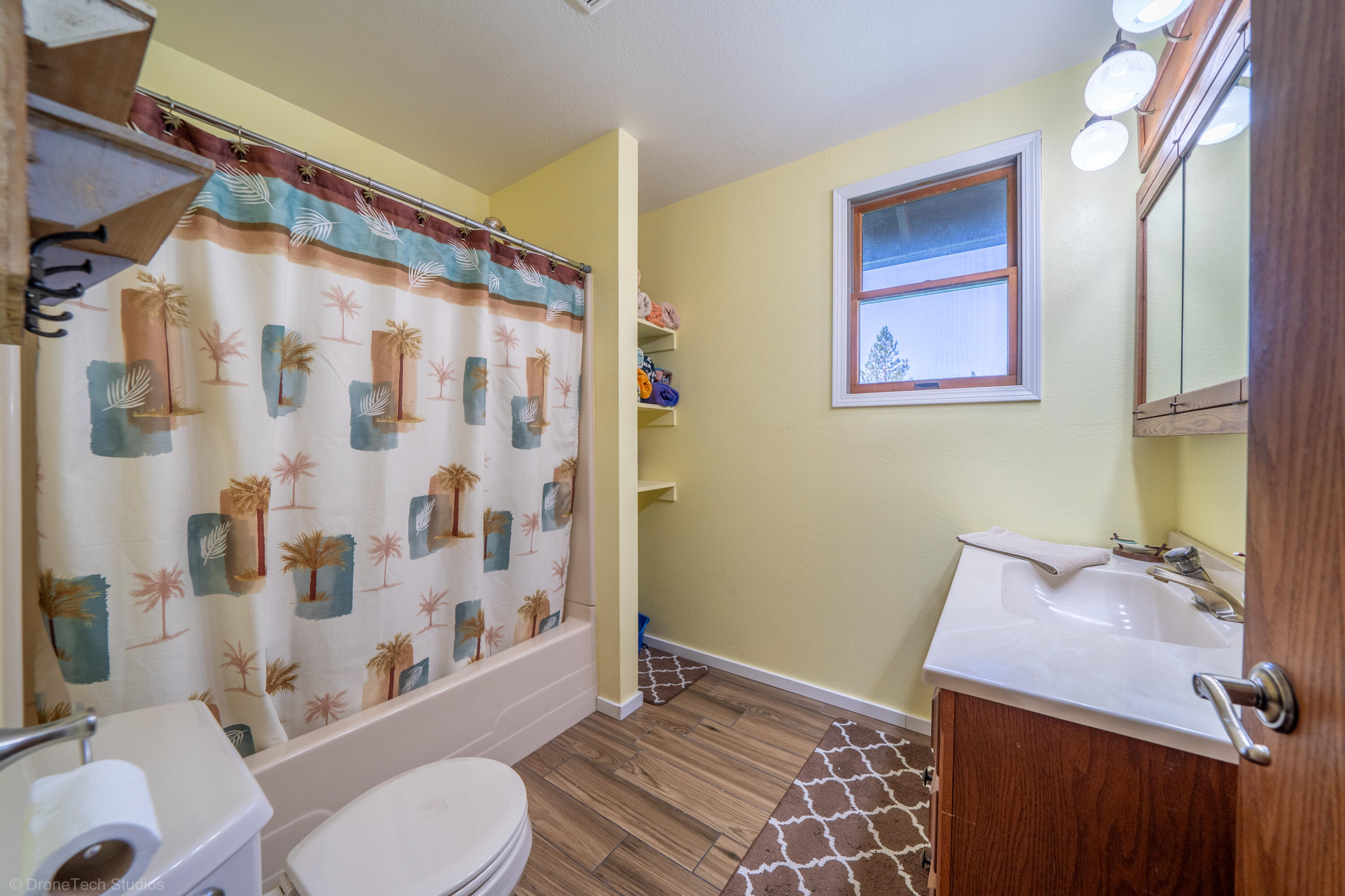 property viewer photo 26