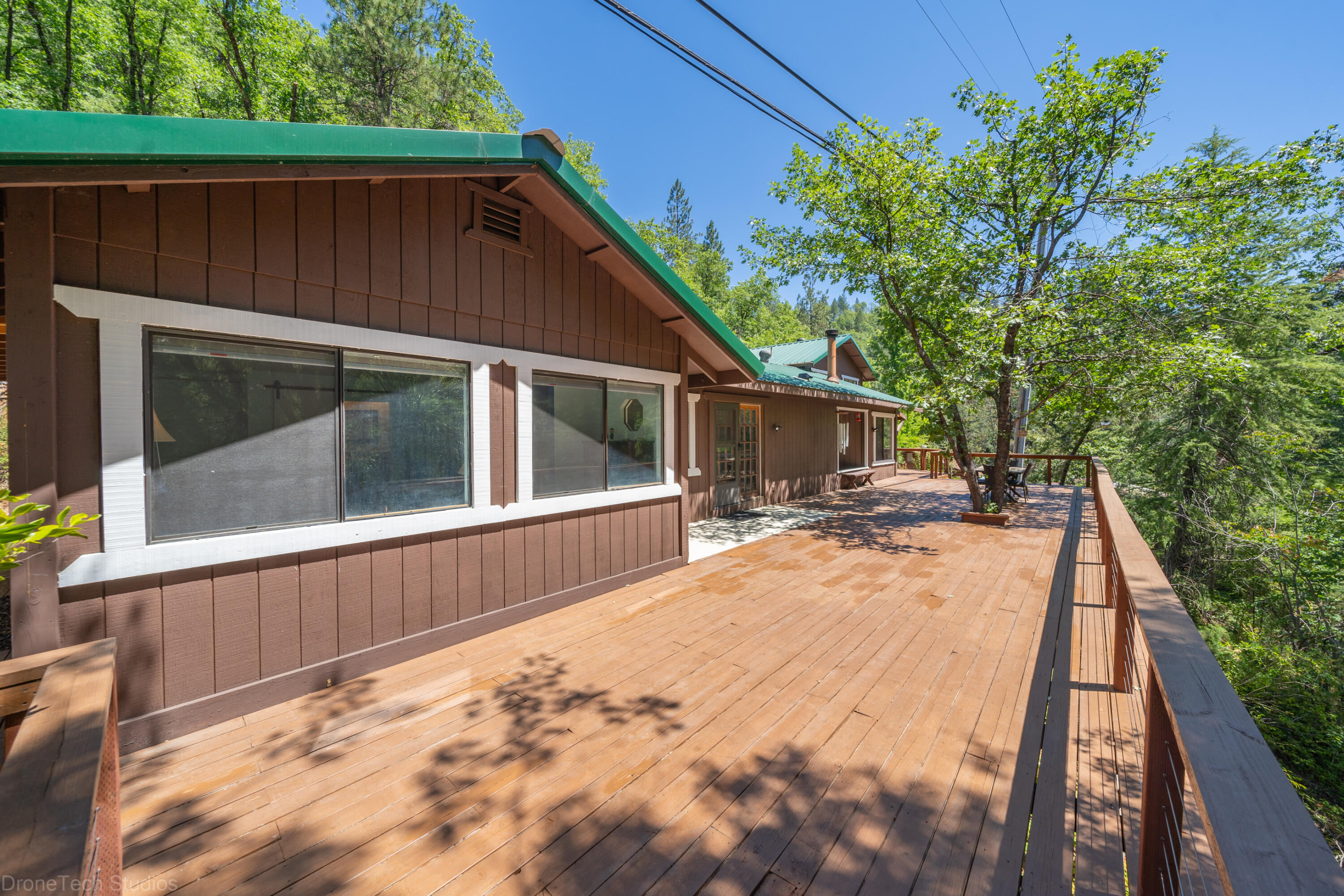 property viewer photo 35