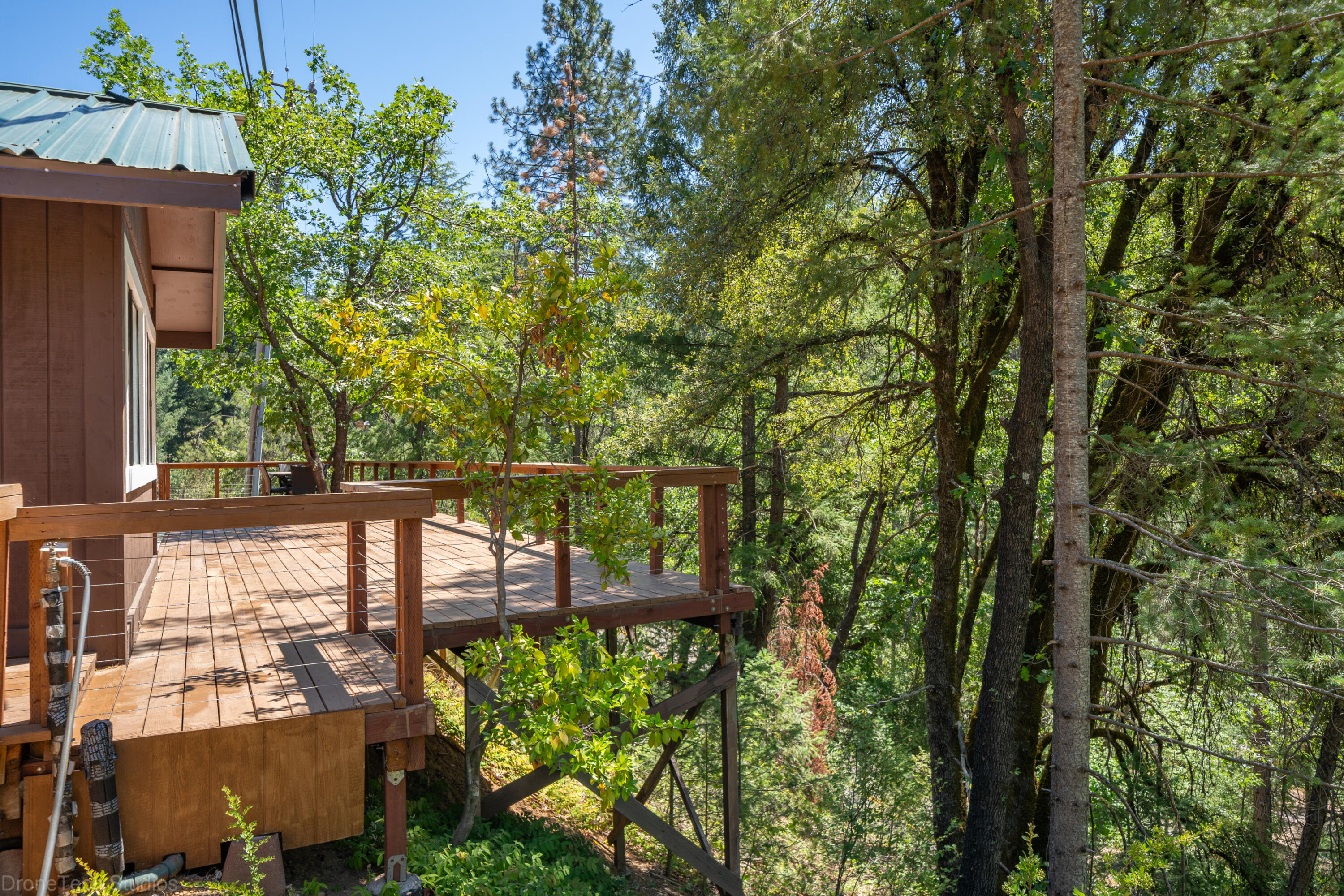 property viewer photo 36
