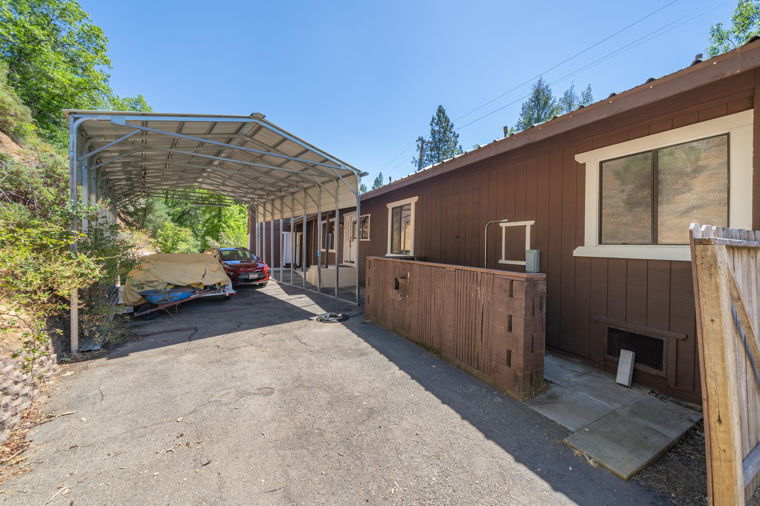 property viewer photo 40