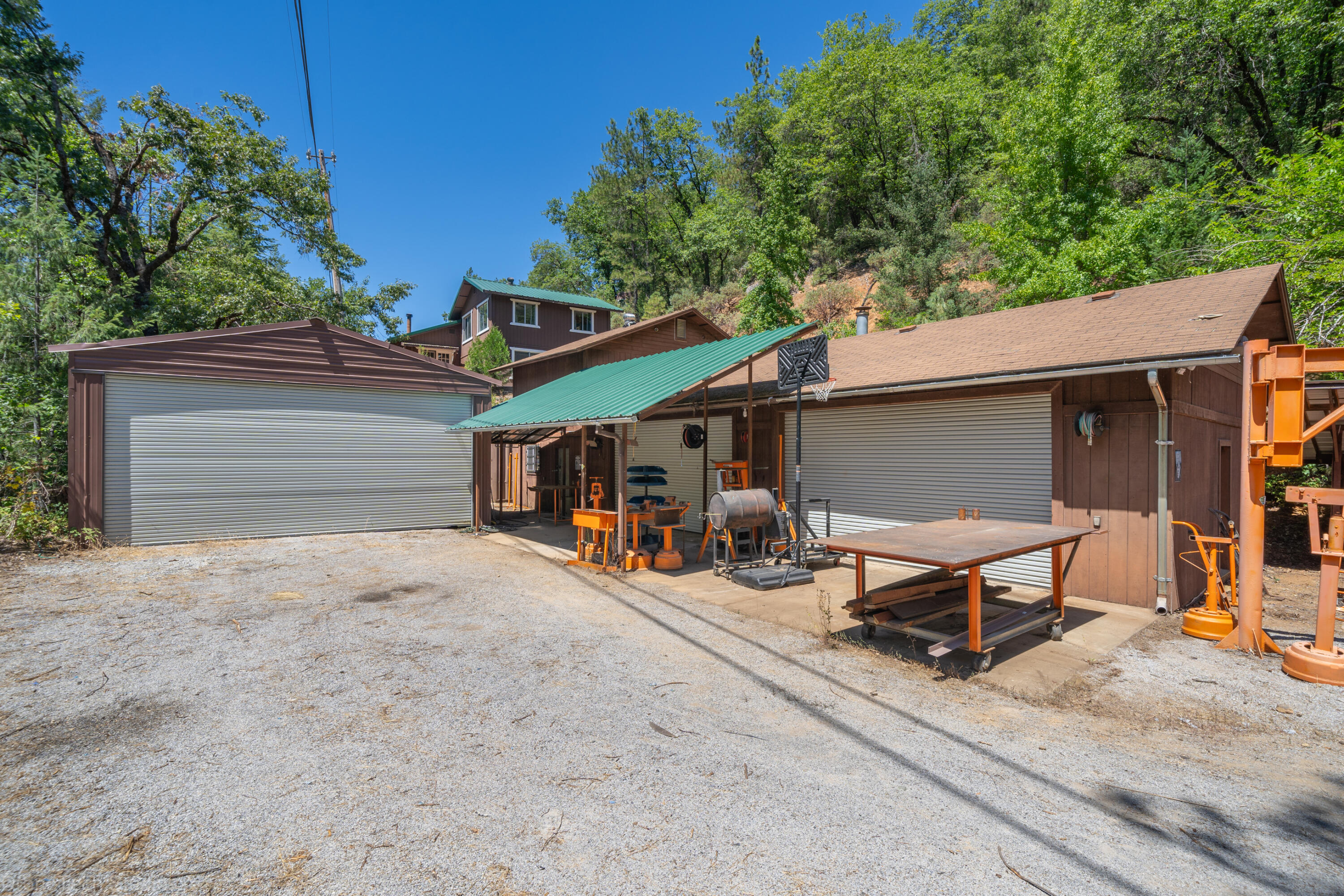 property viewer photo 46