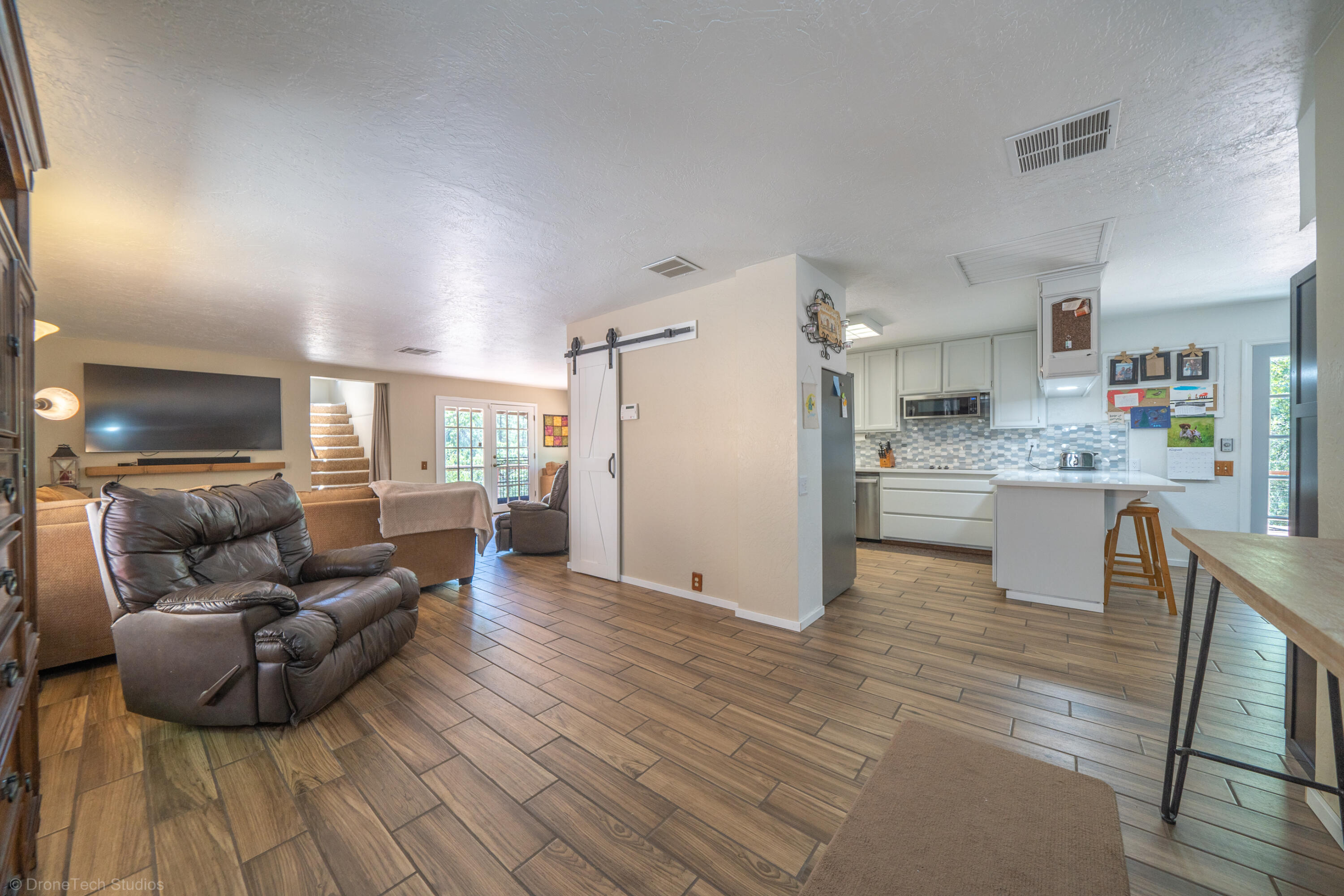 property viewer photo 5