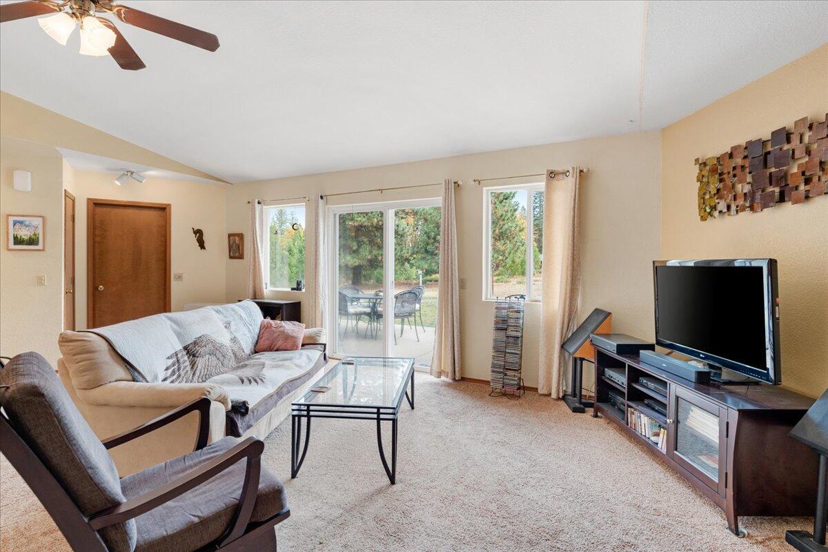property viewer photo 3
