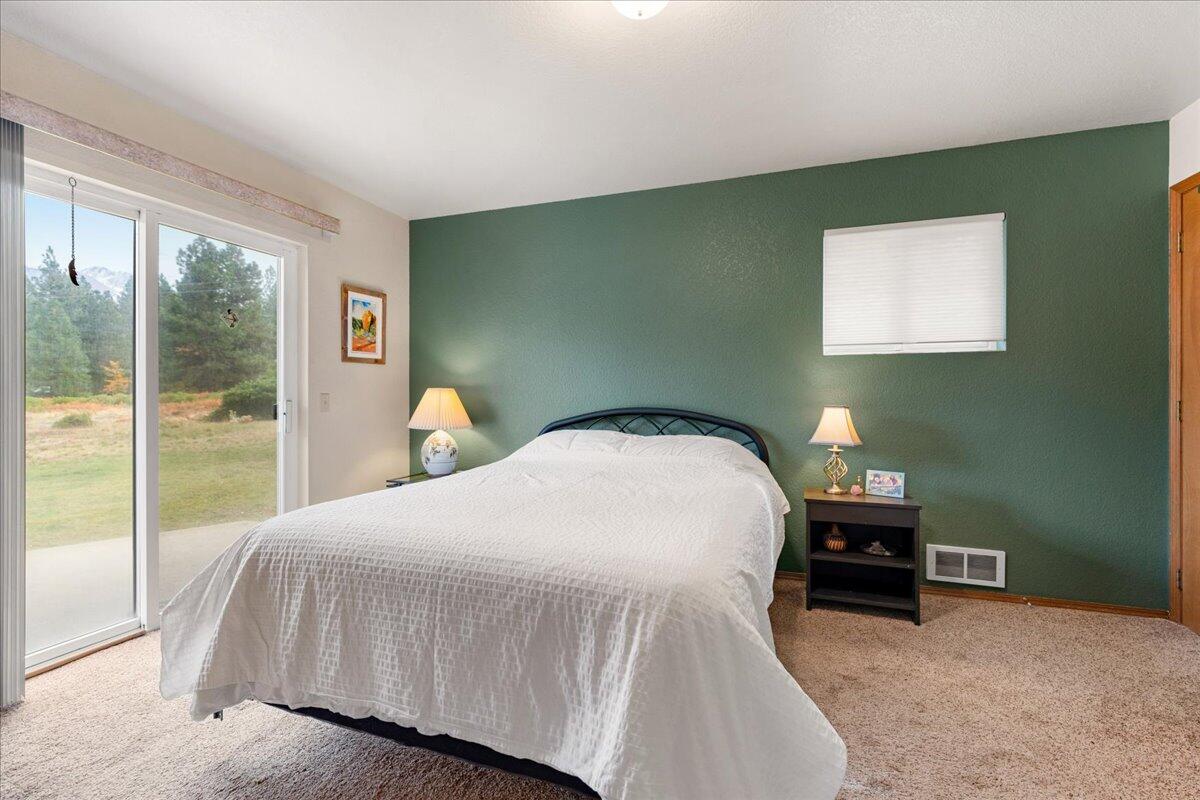 property viewer photo 6