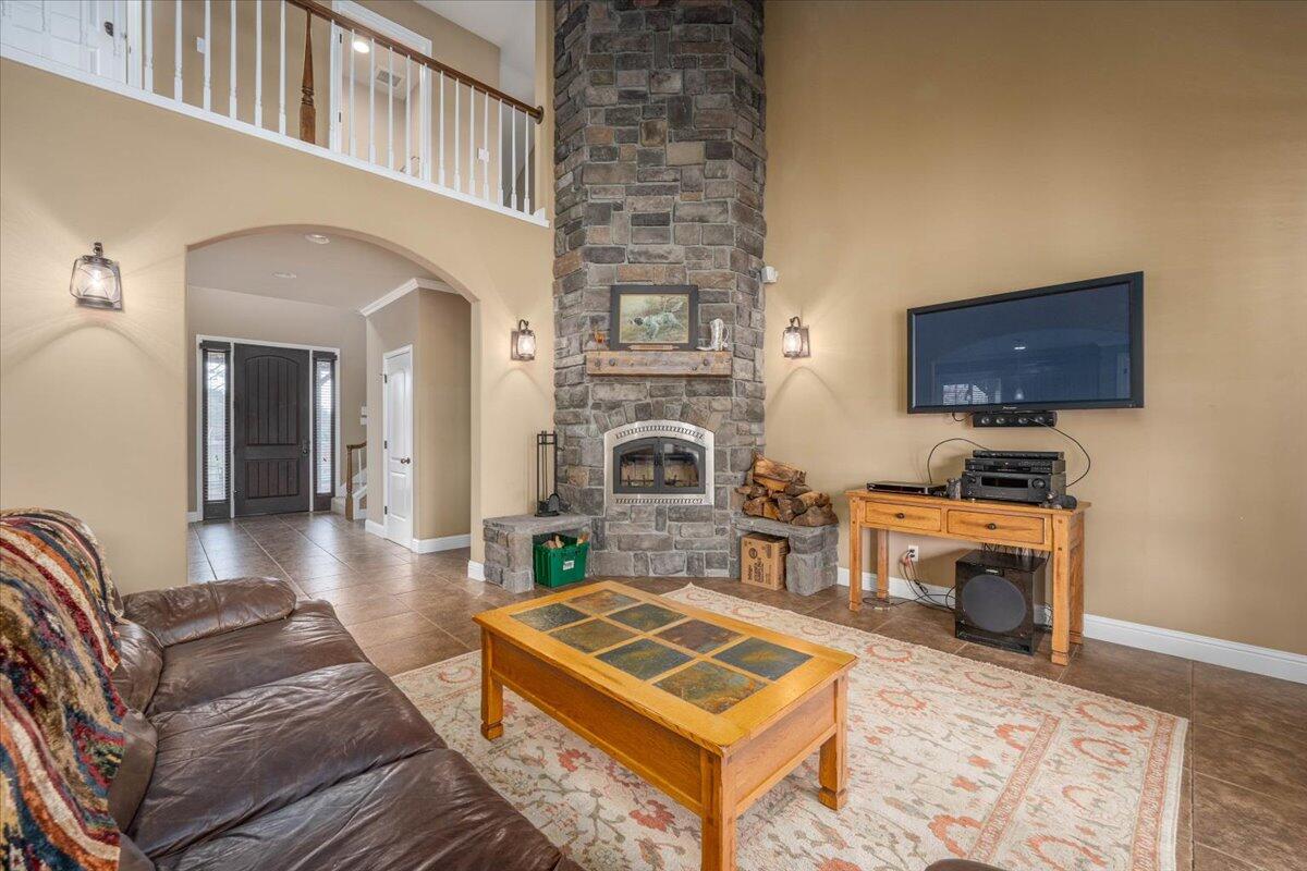 property viewer photo 19