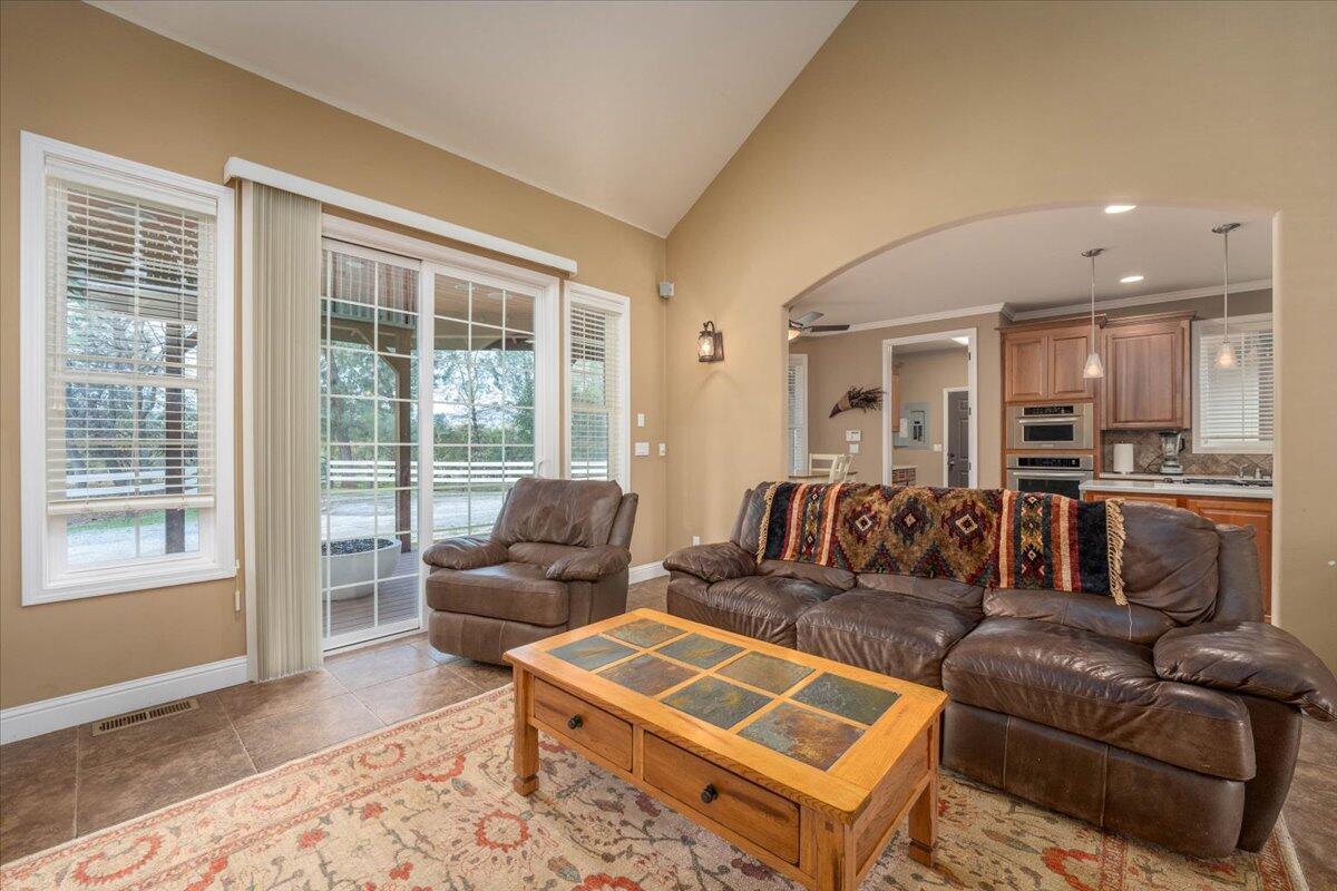 property viewer photo 21