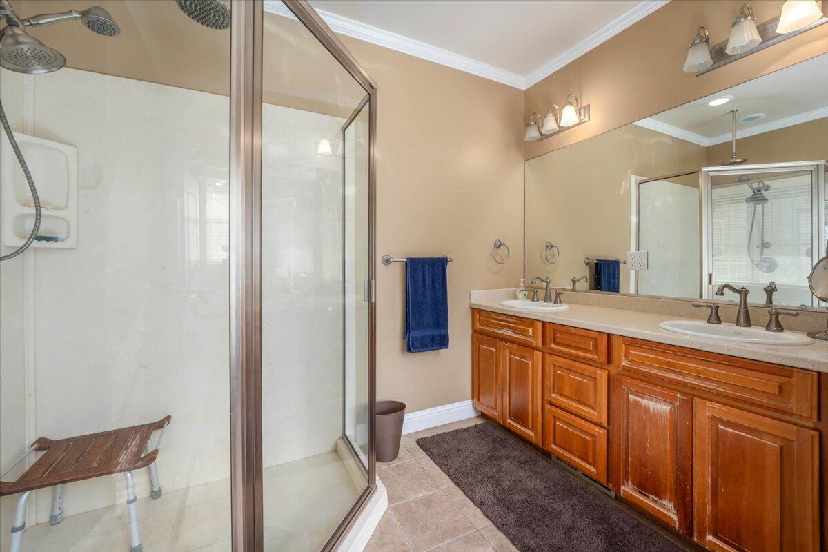 property viewer photo 30
