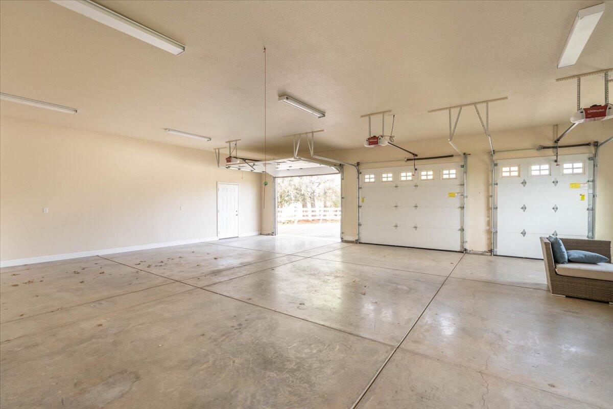 property viewer photo 42
