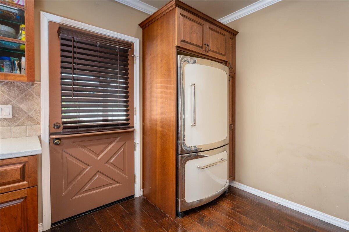 property viewer photo 72