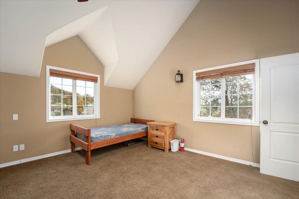 property viewer photo 75