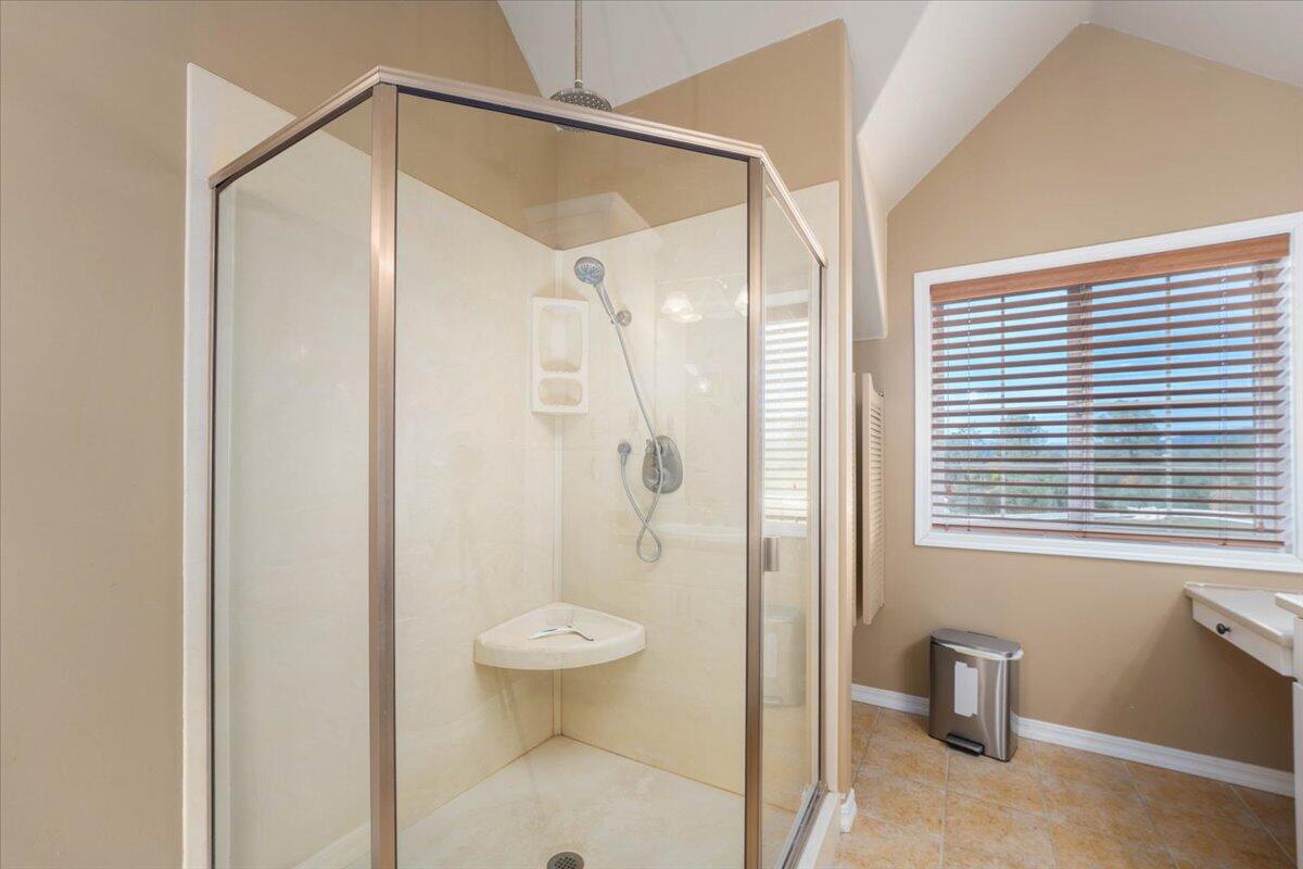 property viewer photo 80