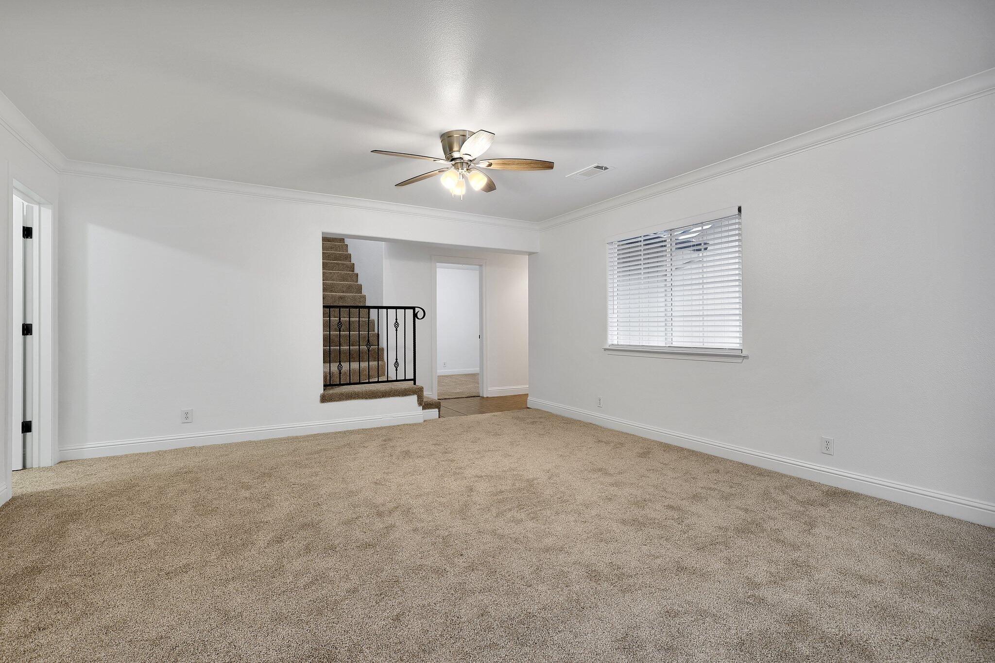 property viewer photo 12